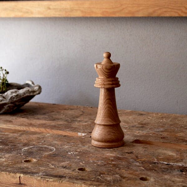 Büyük Ahşap Satranç Taşı Vezir